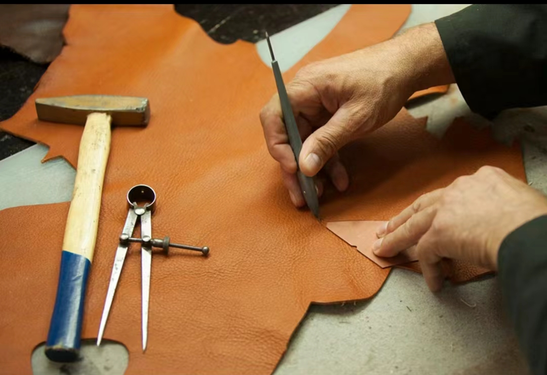 The Intricate Craftsmanship of Authentic Leather Watch Straps